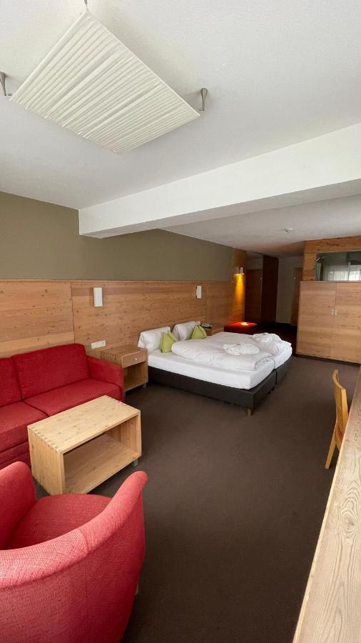 Hotel Baeckelar Wirt Superior Зёльден Экстерьер фото