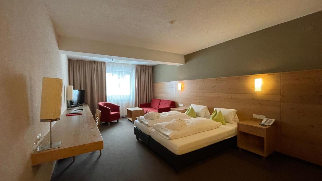 Hotel Baeckelar Wirt Superior Зёльден Экстерьер фото