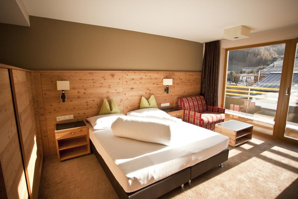 Hotel Baeckelar Wirt Superior Зёльден Экстерьер фото