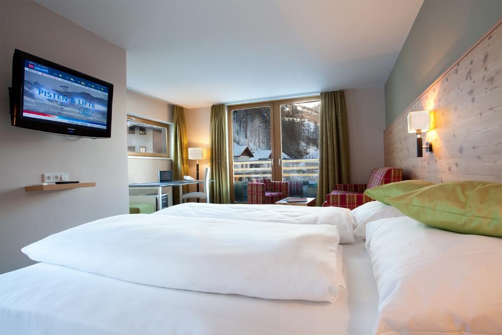 Hotel Baeckelar Wirt Superior Зёльден Экстерьер фото